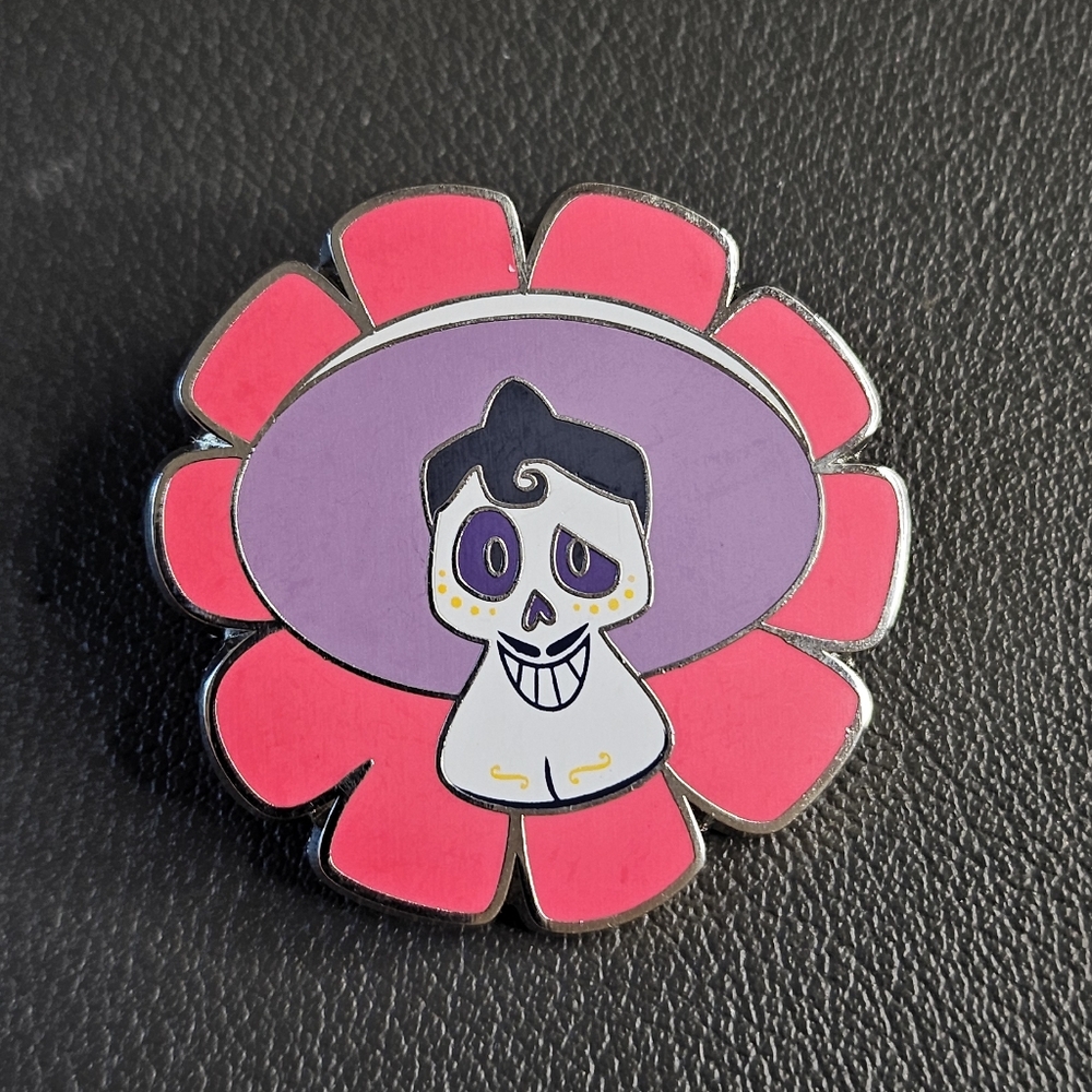 Disney Coco (Ernesto de la Cruz) Pin